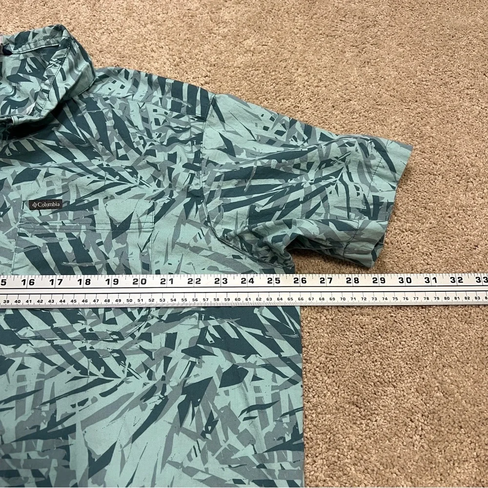 Men’s XL Columbia Button Down Shirt